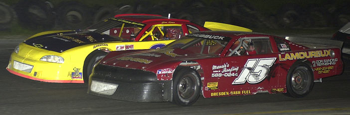 702-DSC_7943.jpg (41198 bytes)