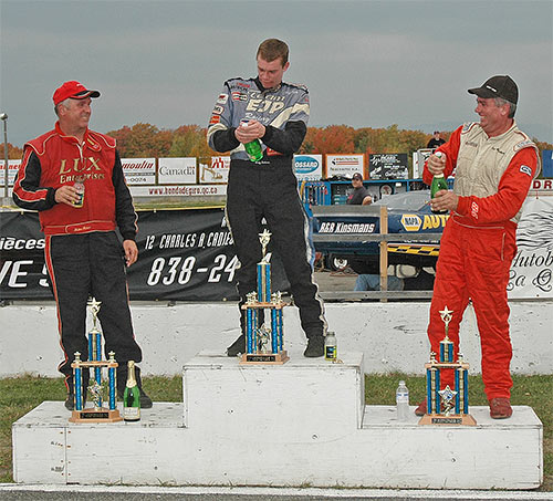 500-DSC_0985.jpg (76579 bytes)