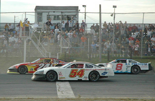 600w-DSC_8171.jpg (65977 bytes)