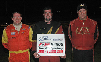 350-DSC_1050.jpg (26167 bytes)