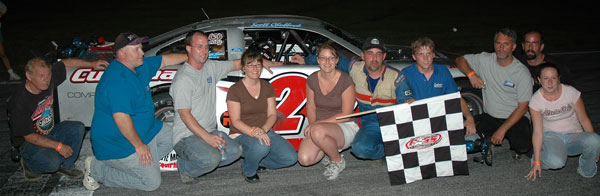 600-DSC_1001.jpg (37778 bytes)