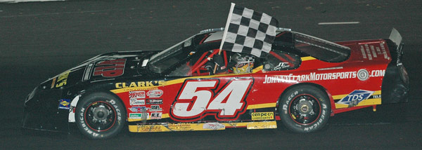 600-DSC_4686.jpg (43443 bytes)